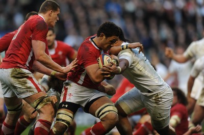 250212 - England v Wales - RBS Six Nations 2012 -Toby Faletau of Wales takes on Manu Tuilagi of England