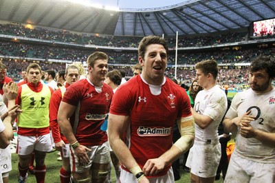 250212 England v WalesWales' Alex Cuthbert celebrates winning the Triple Crown