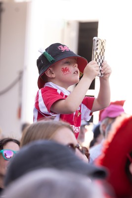 250426 - England v Wales, 2026 Guinness Women’s 6 Nations - Wales fans wait for the team to arrive