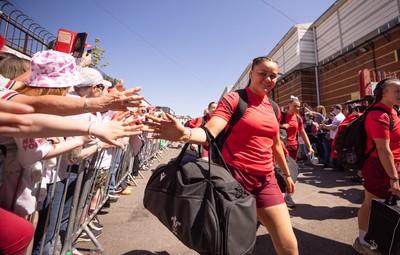250426 - England v Wales, 2026 Guinness Women’s 6 Nations - Jorja Aiono of Wales as the Wales team arrive at Ashton Gate