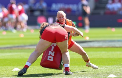 250426 - England v Wales, 2026 Guinness Women’s 6 Nations - Nikita Prothero of Wales during warm up