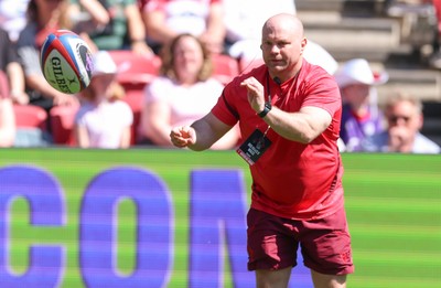250426 - England v Wales, 2026 Guinness Women’s 6 Nations - Sean Lynn, Wales Women head coach during warm up
