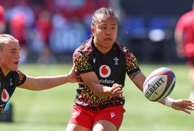 250426 - England v Wales, 2026 Guinness Women’s 6 Nations - Jenna De Vera of Wales during warm up