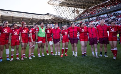 250426 - England v Wales, 2026 Guinness Women’s 6 Nations - Wales team members at the end of the match