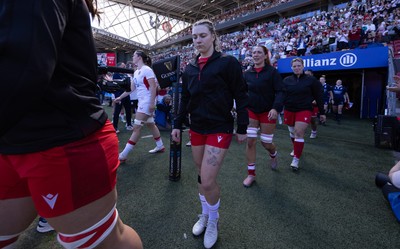 250426 - England v Wales, 2026 Guinness Women’s 6 Nations - Keira Bevan of Wales walks out at the start of the match