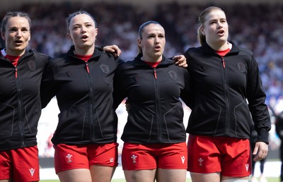 250426 - England v Wales, 2026 Guinness Women’s 6 Nations - Left to right, Jasmine Joyce of Wales, Alisha Joyce of Wales, Kayleigh Powell of Wales and Bethan Lewis of Wales line up for the anthems ahead of the match