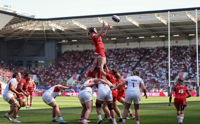 250426 - England v Wales, 2026 Guinness Women’s 6 Nations - Bethan Lewis of Wales wins a lineout