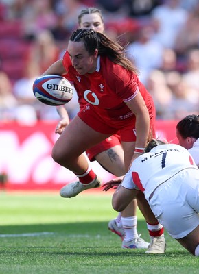 250426 - England v Wales, 2026 Guinness Women’s 6 Nations - Courtney Keight of Wales