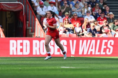 250426 - England v Wales, 2026 Guinness Women’s 6 Nations - Kayleigh Powell of Wales leaves the pitch after being shown a yellow card