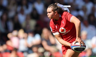 250426 - England v Wales, 2026 Guinness Women’s 6 Nations - Bryonie King of Wales