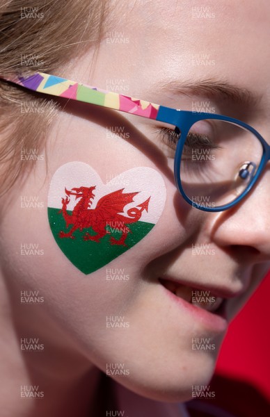 250426 - England v Wales, 2026 Guinness Women’s 6 Nations - Wales fans wait for the team to arrive