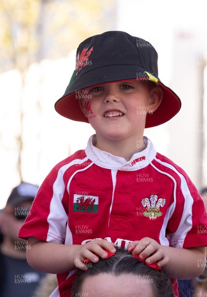 250426 - England v Wales, 2026 Guinness Women’s 6 Nations - Wales fans wait for the team to arrive