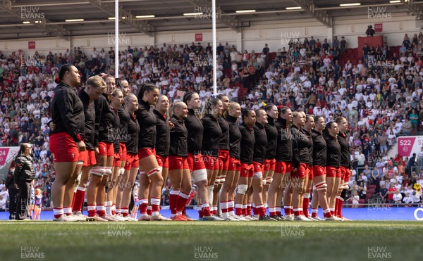 250426 - England v Wales, 2026 Guinness Women’s 6 Nations - The Wales team line up for the anthems ahead of the match