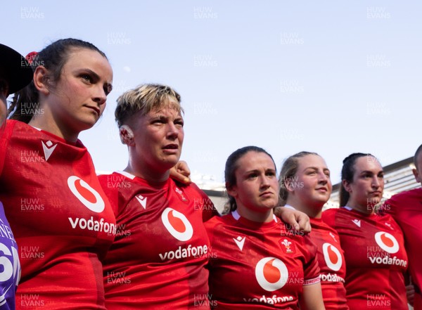 250426 - England v Wales, 2026 Guinness Women’s 6 Nations - Wales team members at the end of the match