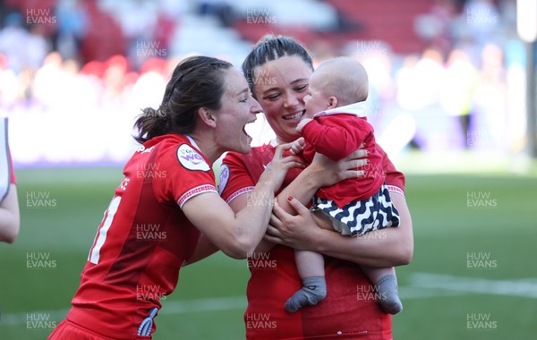 250426 - England v Wales, 2026 Guinness Women’s 6 Nations - Jasmine Joyce of Wales and Alisha Joyce of Wales with Ralphie at the end of the match