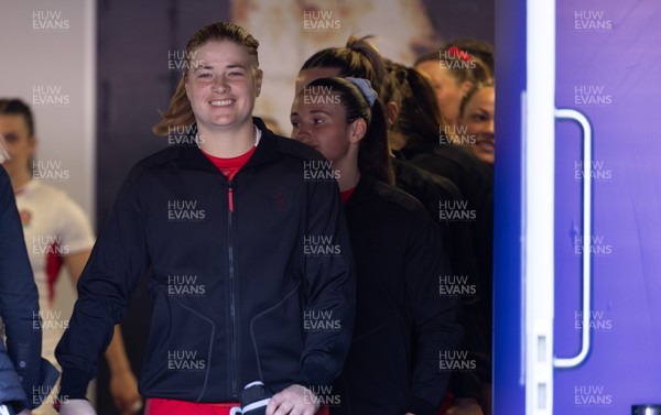 250426 - England v Wales, 2026 Guinness Women’s 6 Nations - Bethan Lewis of Wales waits to lead the team out