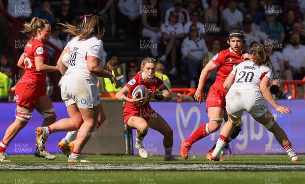 250426 - England v Wales, 2026 Guinness Women’s 6 Nations - Keira Bevan of Wales