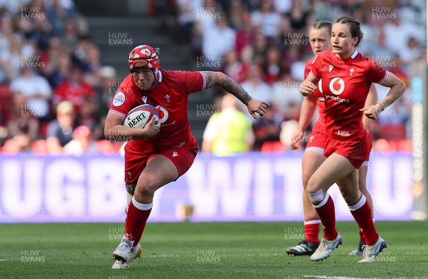 250426 - England v Wales, 2026 Guinness Women’s 6 Nations - Donna Rose of Wales