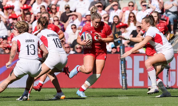 250426 - England v Wales, 2026 Guinness Women’s 6 Nations - Freya Bell of Wales charges forward on her debut