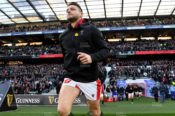 260222 - England v Wales - Guinness Six Nations 2022 - Dan Biggar of Wales leads out his side