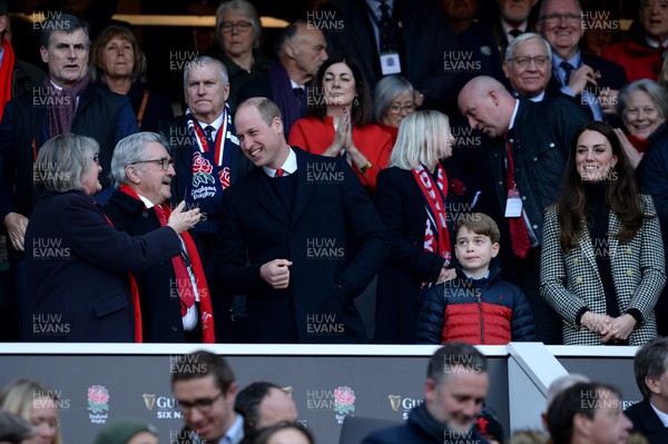 260222 - England v Wales - Guinness Six Nations 2022 - HRH The Duke of Cambridge Prince William, Prince George, Dutchess of Cambridge Kate Middleton with WRU President Gerald Davies and his wife Cilla