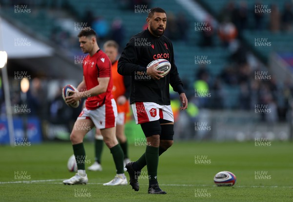 260222 - England v Wales - Guinness 6 Nations - Taulupe Faletau of Wales during the warm up