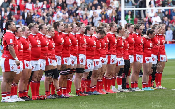 300324 - England v Wales, Guinness Women’s 6 Nations -  The Wales team line up for the anthem