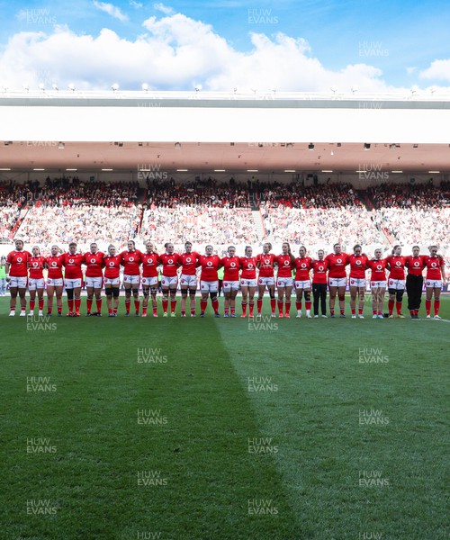 300324 - England v Wales, Guinness Women’s 6 Nations - The Wales team line up for the anthems at the start of the match