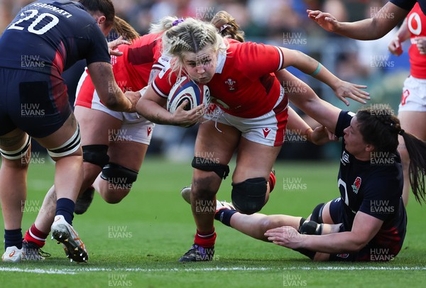 300324 - England v Wales, Guinness Women’s 6 Nations - Alex Callender of Wales charges forward