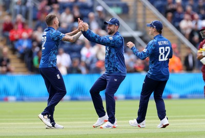 010625 - England v West Indies - 2nd ODI at Sophia Gardens - Brydon Carse of England celebrates with team mates after Jewel Andrew is caught by Will Jacks