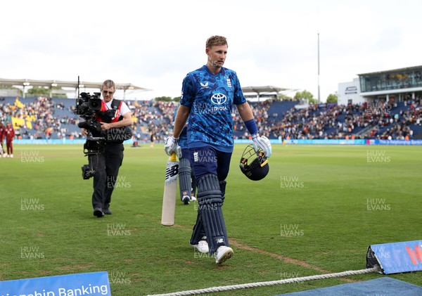 010625 - England v West Indies - 2nd ODI at Sophia Gardens - Joe Root of England leaves the field, as he becomes England�s highest ever run scorer