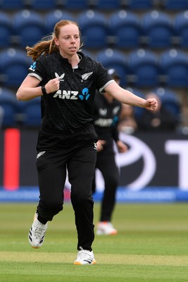 160526 - England Women v New Zealand Women - Metro Bank One Day International - Bree Illing of New Zealand Women bowls the ball to dismiss Emma Lamb of England Women