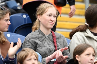 160526 - England Women v New Zealand Women - Metro Bank One Day International - Fans