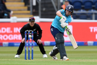 160526 - England Women v New Zealand Women - Metro Bank One Day International - Jodi Grewcock of England Women batting