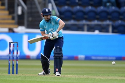 160526 - England Women v New Zealand Women - Metro Bank One Day International - Heather Knight of England Women batting