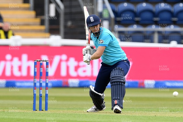 160526 - England Women v New Zealand Women - Metro Bank One Day International - Heather Knight of England Women batting