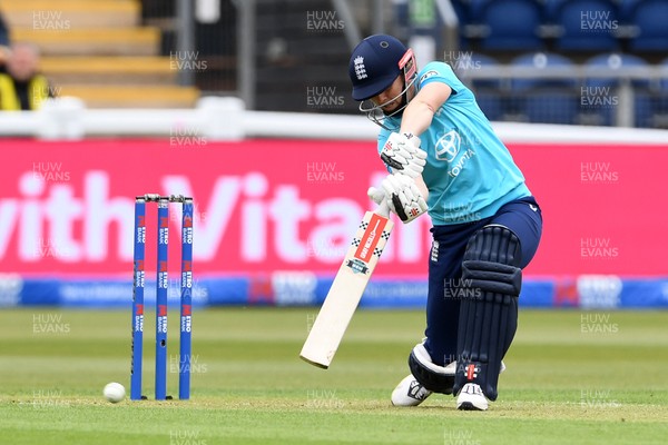 160526 - England Women v New Zealand Women - Metro Bank One Day International - Heather Knight of England Women batting