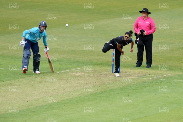 160526 - England Women v New Zealand Women - Metro Bank One Day International - Nensi Patel of New Zealand Women bowling