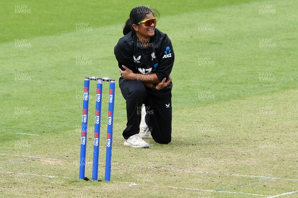 160526 - England Women v New Zealand Women - Metro Bank One Day International - Nensi Patel of New Zealand Women appeals for the wicket