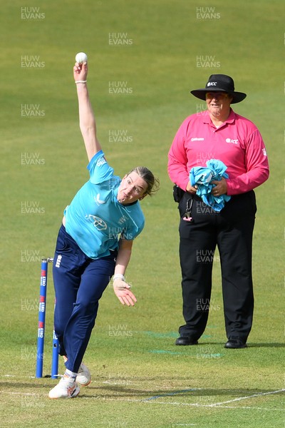 160526 - England Women v New Zealand Women - Metro Bank One Day International - Lauren Bell of England Women bowling