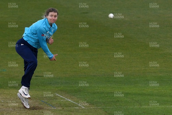 160526 - England Women v New Zealand Women - Metro Bank One Day International - Charlie Dean of England Women bowling