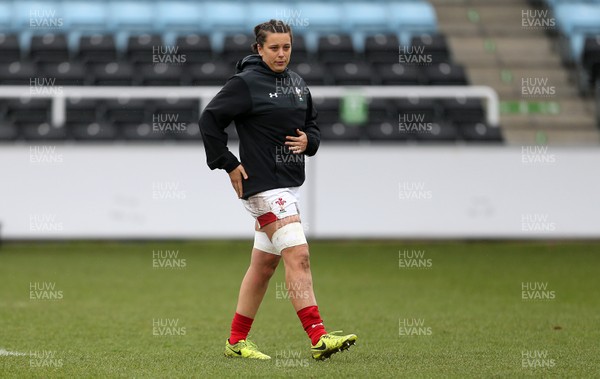 100218 - England Women v Wales Women - Natwest 6 Nations - Sioned Harries of Wales wins her 50th cap