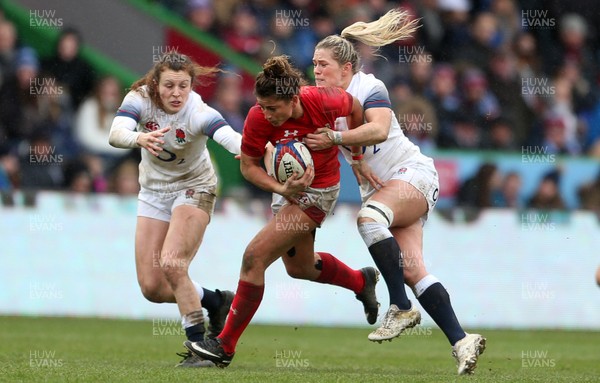 100218 - England Women v Wales Women - Natwest 6 Nations - Jess Kavanagh-Williams of Wales is tackled by Rachael Burford of England