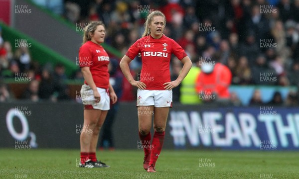100218 - England Women v Wales Women - Natwest 6 Nations - Hannah Jones of Wales