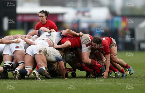 100218 - England Women v Wales Women - Natwest 6 Nations - Alisha Butchers of Wales in the scrum