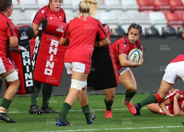 140922 - England Women v Wales Women, Women’s Rugby World Cup Warm-up Match - Ffion Lewis of Wales during warm up