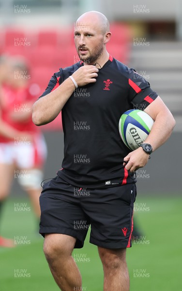 140922 - England Women v Wales Women, Women’s Rugby World Cup Warm-up Match - Wales coach Richard Whiffin during warm up