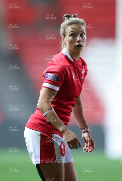 140922 - England Women v Wales Women, Women’s Rugby World Cup Warm-up Match - Keira Bevan of Wales