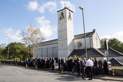 280918 - Enzo Calzaghe Funeral, Newbridge, South Wales - Mourners gather at the church for the funeral of boxing trainer Enzo Calzaghe