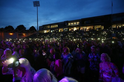 150918 - An Evening of ABBA at Sophia Gardens -  Fans enjoy the concert 